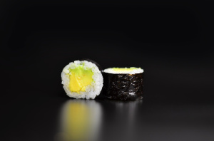 Маки с авокадо