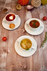 Борщ с пампушками