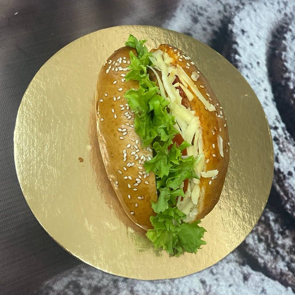 Сэндвич с нагетсами*