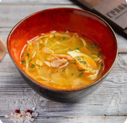 Суп куриный с лапшой