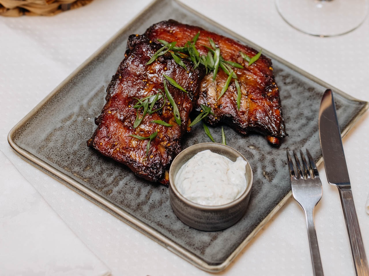 Ребрышки свиные в соусе BBQ