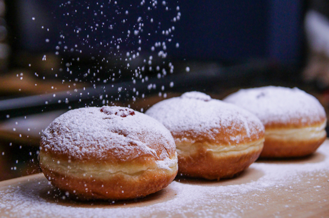 Пончики со сгущенкой