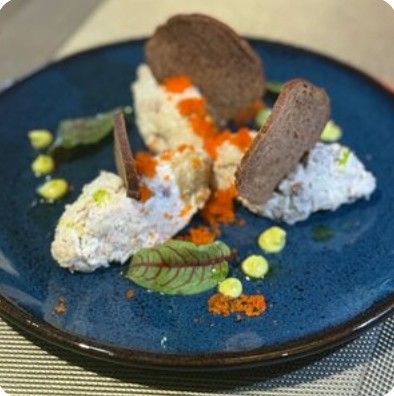 Форшмак из олюторской сельди с бородинскими гренками