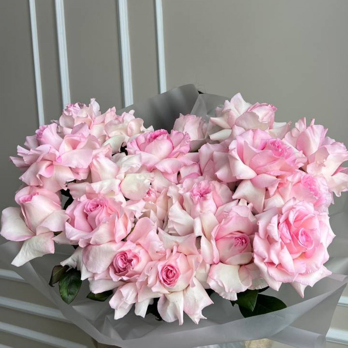 Букет из 25 французских роз (предзаказ)