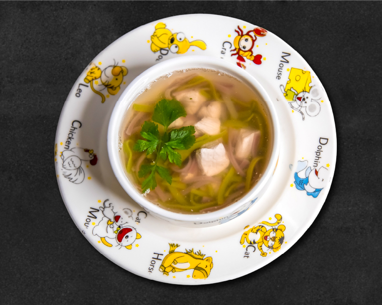 Супчик куриный с домашней лапшой