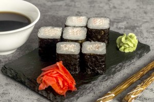 Мини-ролл с крабом