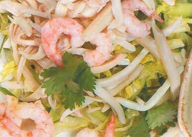 Салат с чукой и морепродуктами