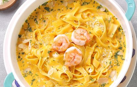 Фетучини с креветками в соусе трюфельная тыква