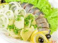Сельдь с гарниром