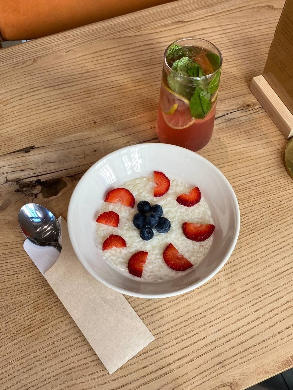 Ч.Рисовая каша с маслом на молоке