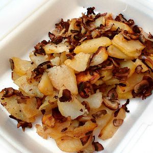Картофель обжаренный с грибами