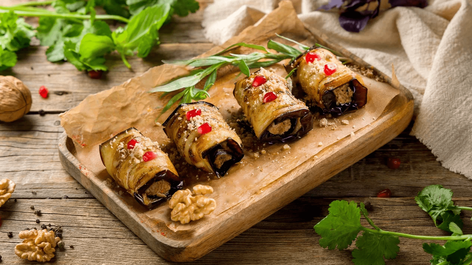 Рулетики из баклажанов с орехами
