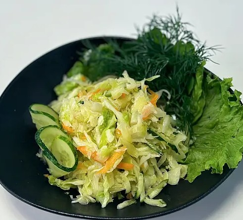 Салат Июль из свежей капусты