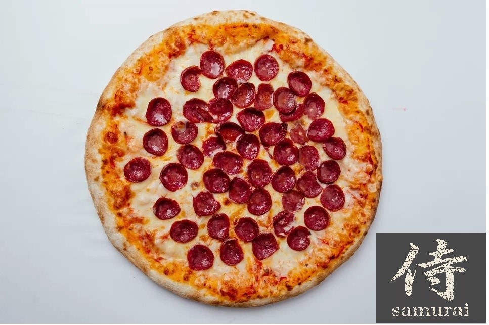 Пицца пепперони