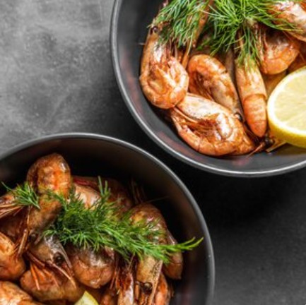 Магаданские креветки в чесночном соусе