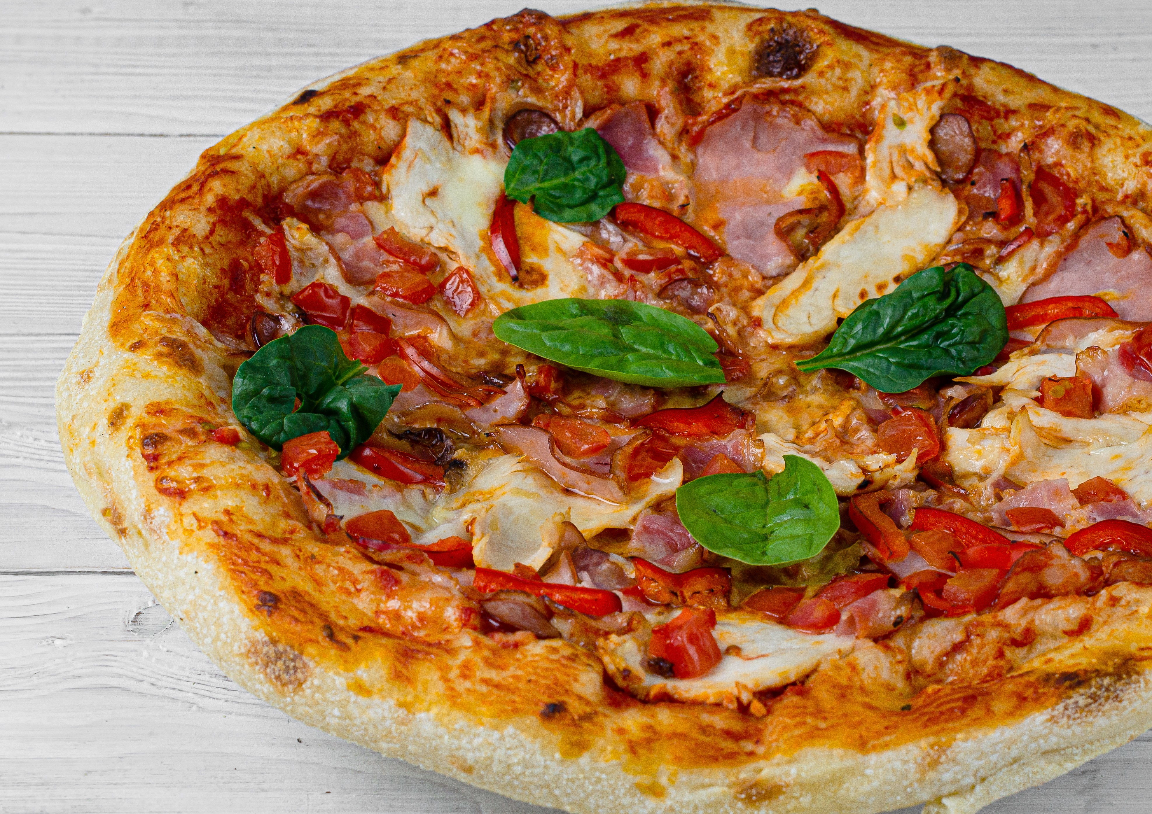 Четыре мяса 23 см