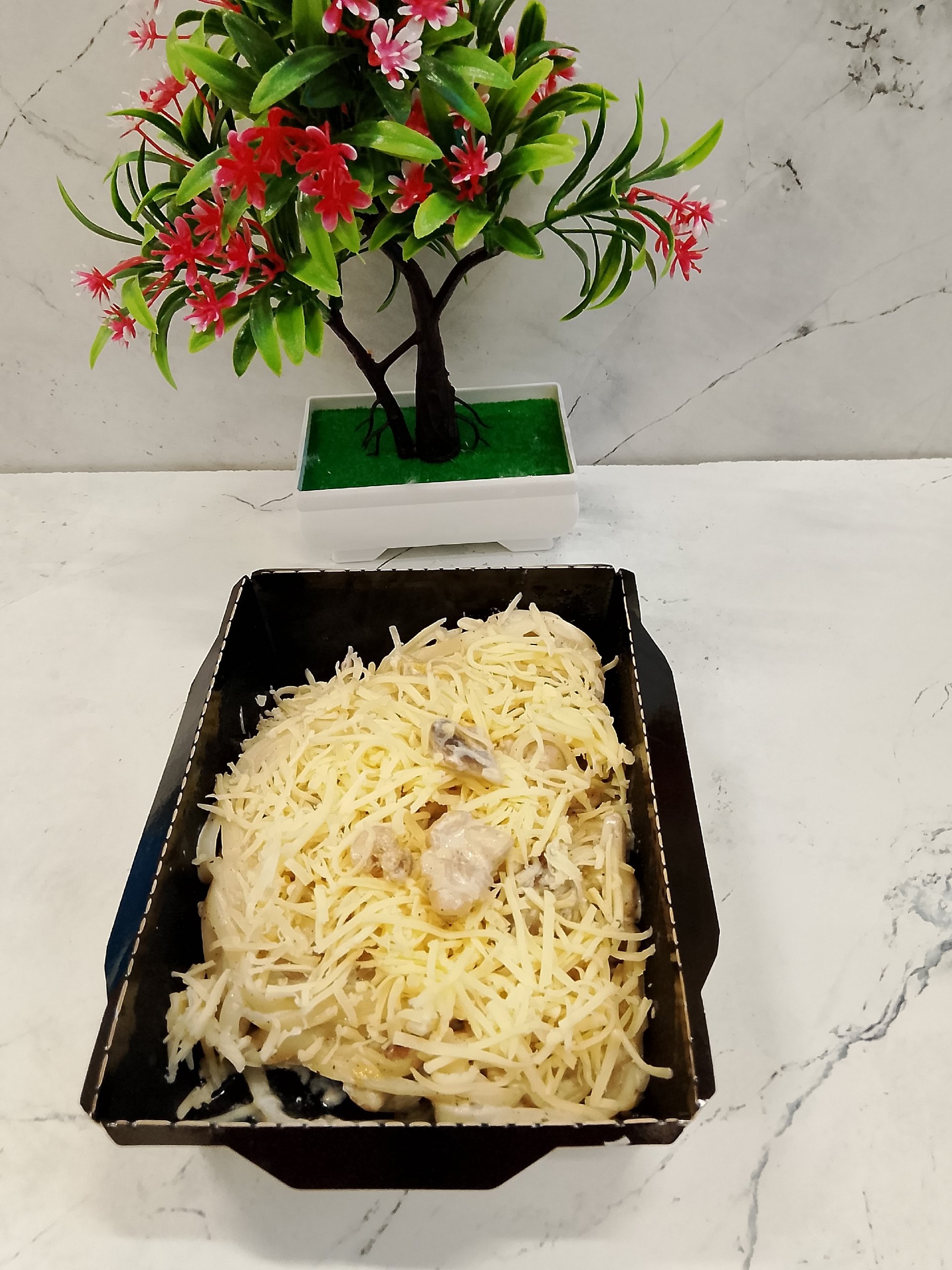 Лапша с курицей и грибами
