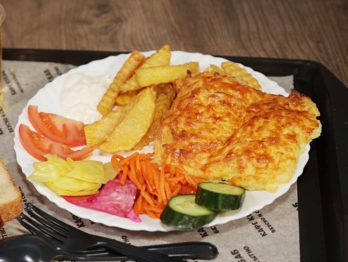 Мясо по-французски с гарниром