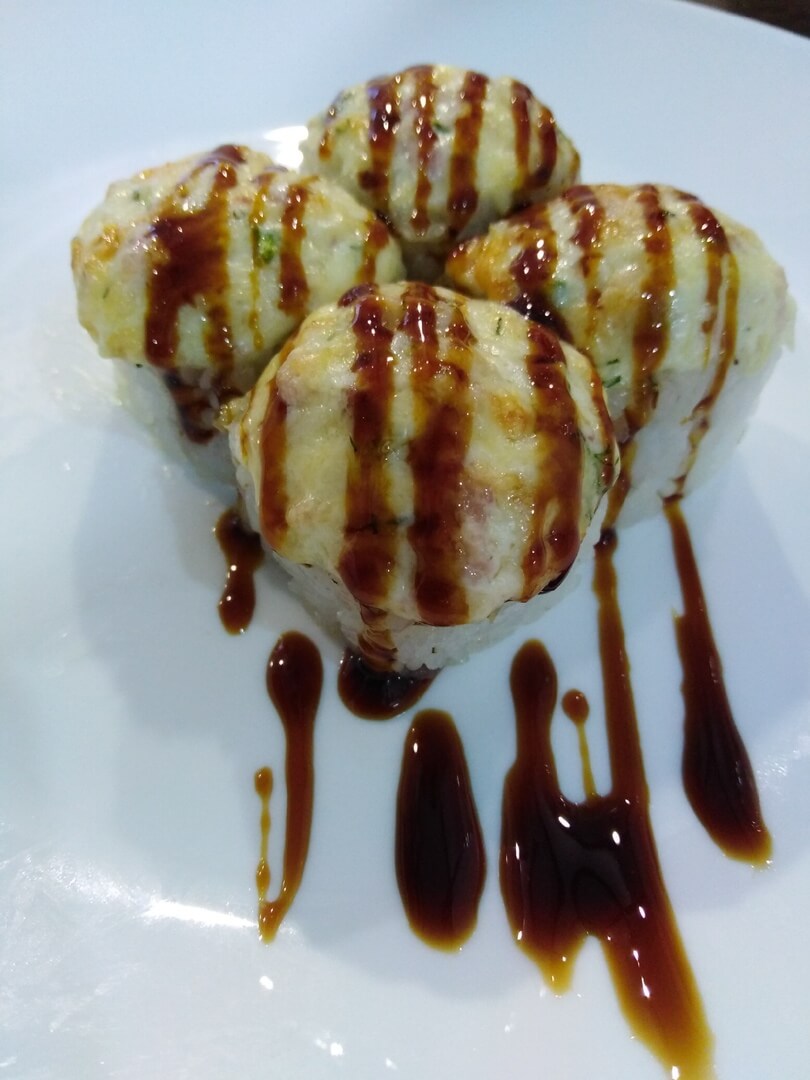 Ролл запечённый бекон и курица