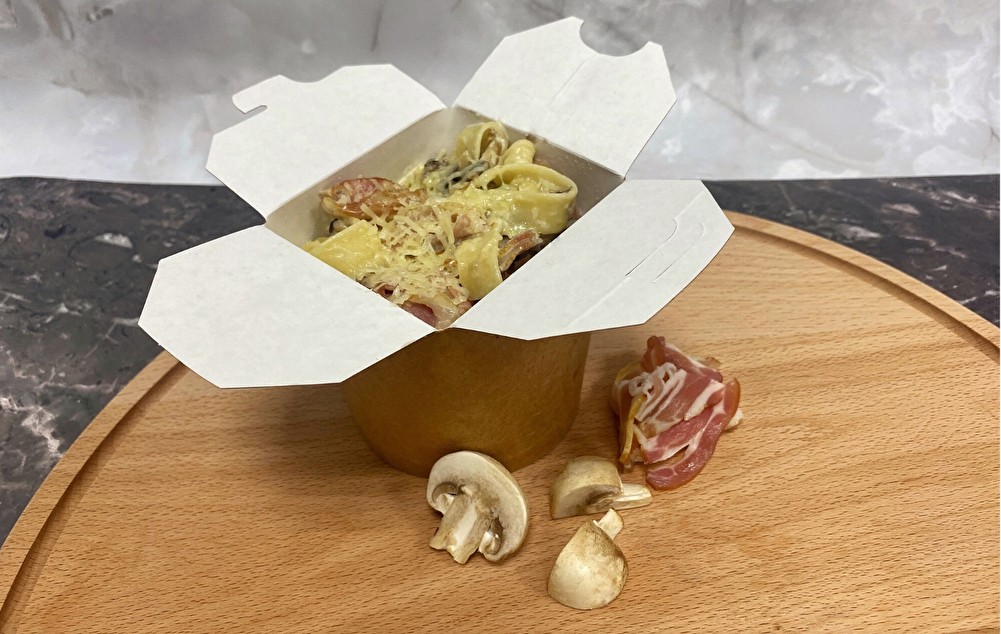 Паста с беконом и грибами