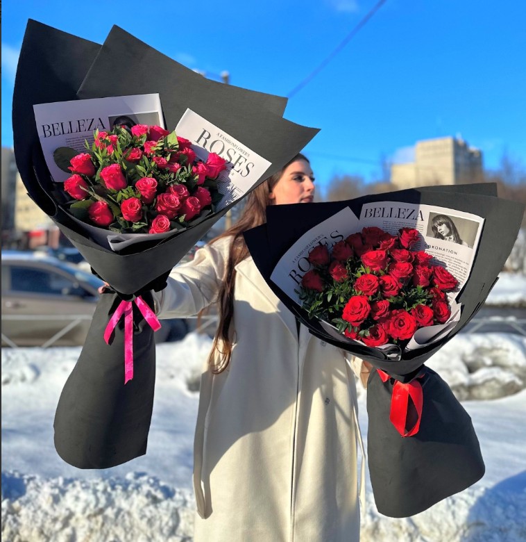 Шикарный букет красных роз
