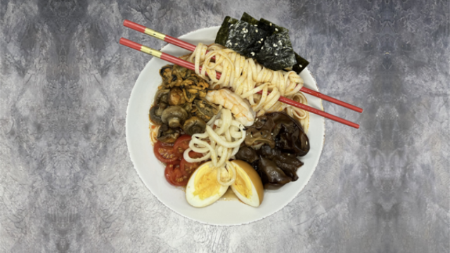 Рамен том-ям (острый)