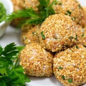 САЛАТНЫЕ ШАРИКИ АЛЯ МИМОЗА