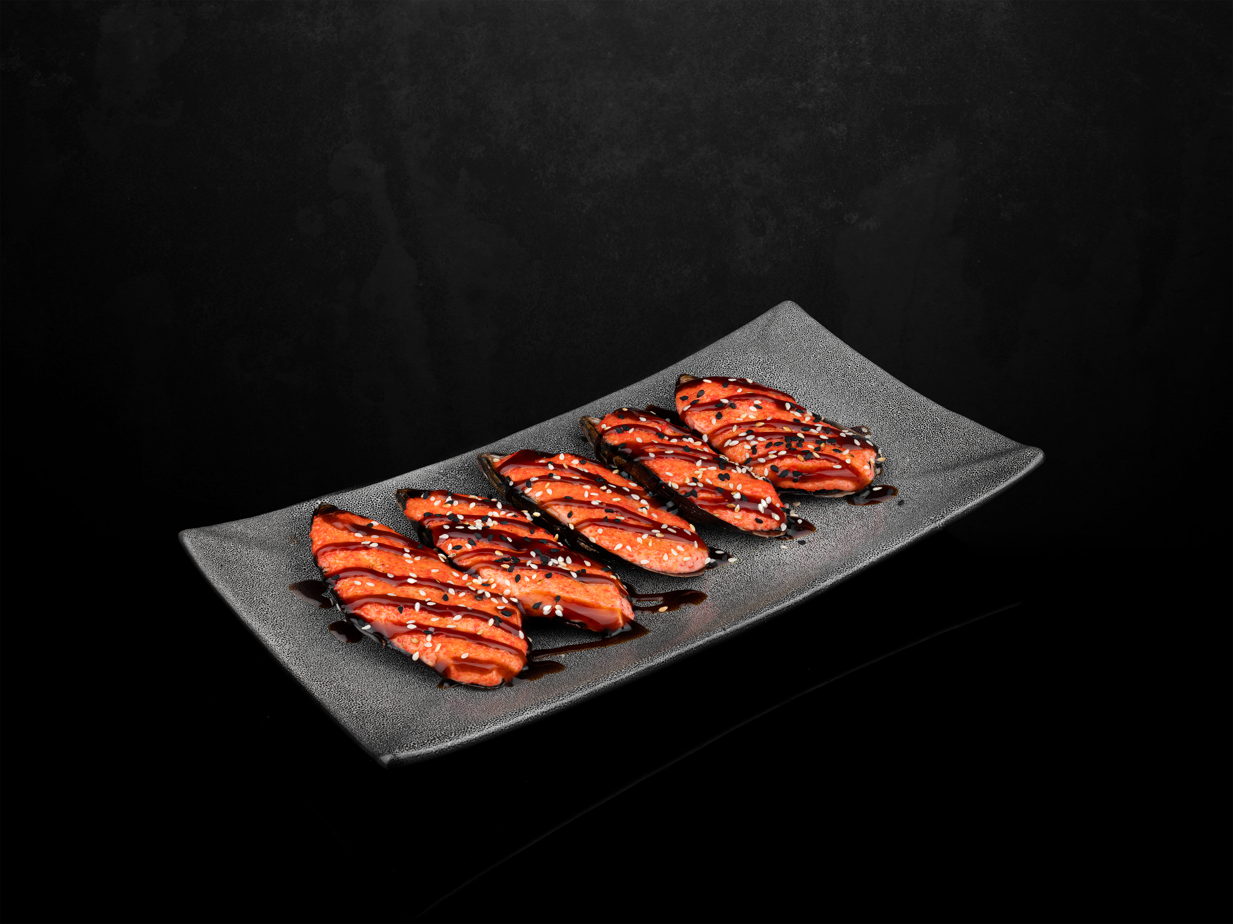 Мидии Игай-Яки Спайси запеченные