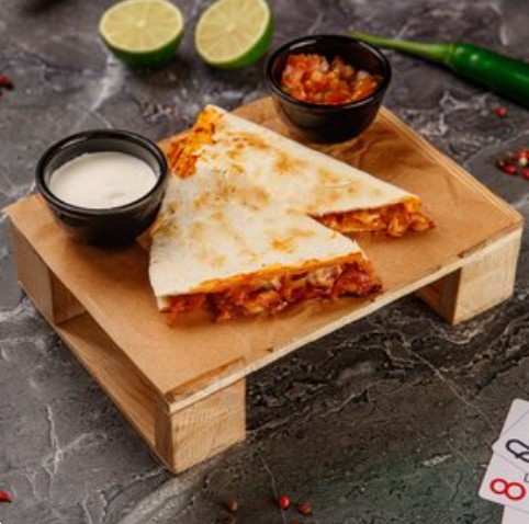 Кесадилья с цыпленком