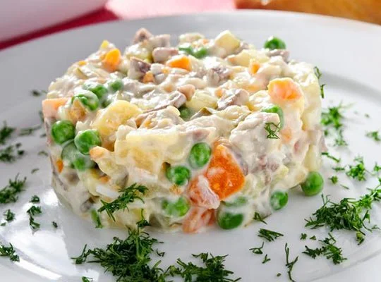 Салат столичный