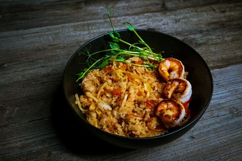 Тяхан с овощами и креветкой