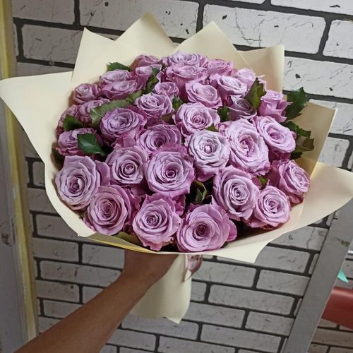 Шикарный букет из 31 розы