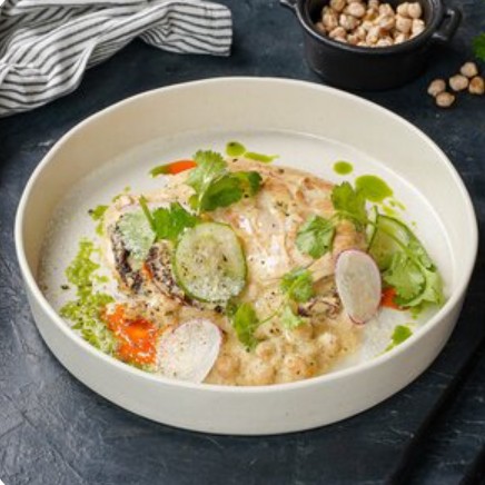 Куриная грудка с нутом и вялеными томатами