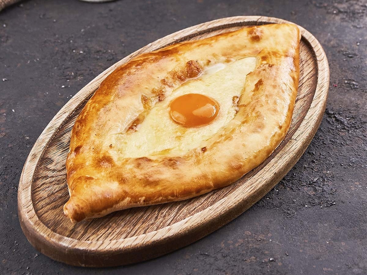 Хачапури по-аджарски