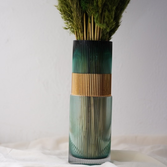 Ваза зеленая