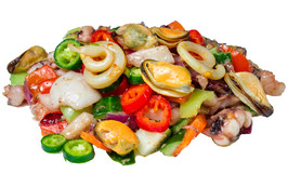 Острый салат с морепродуктами
