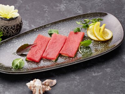 Сашими с тунцом