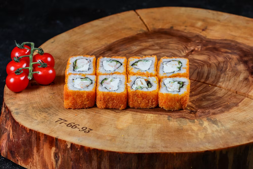 Горячий ролл с креветкой