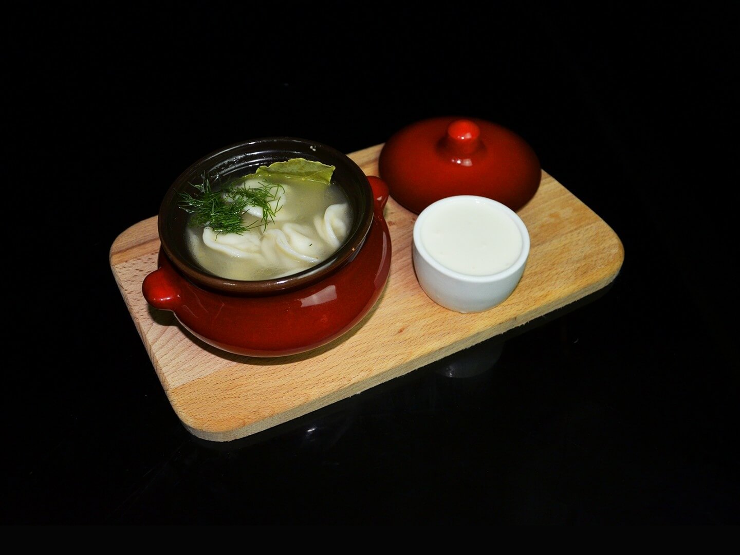 Пельмени с бульоном
