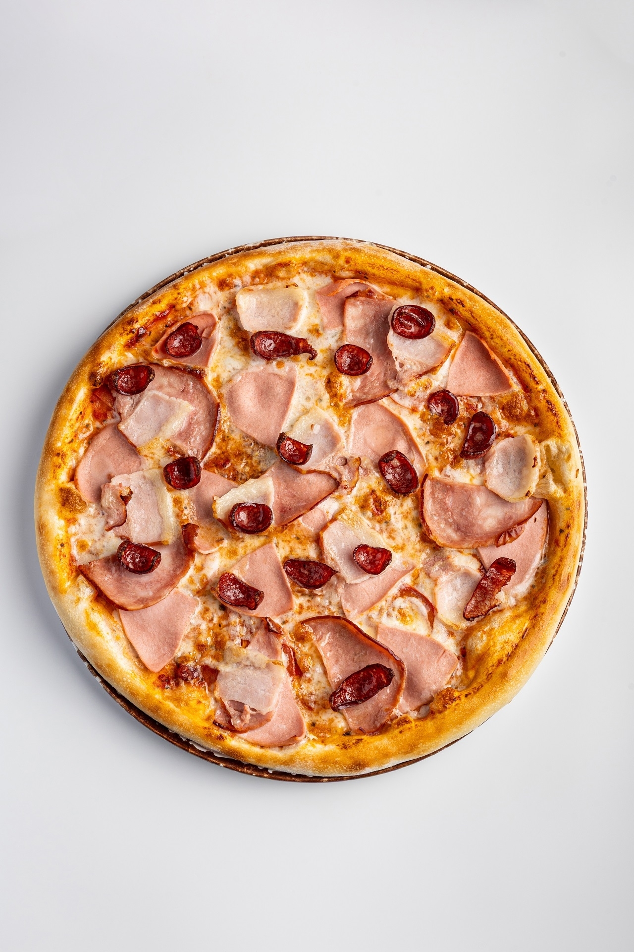 Баварская 32