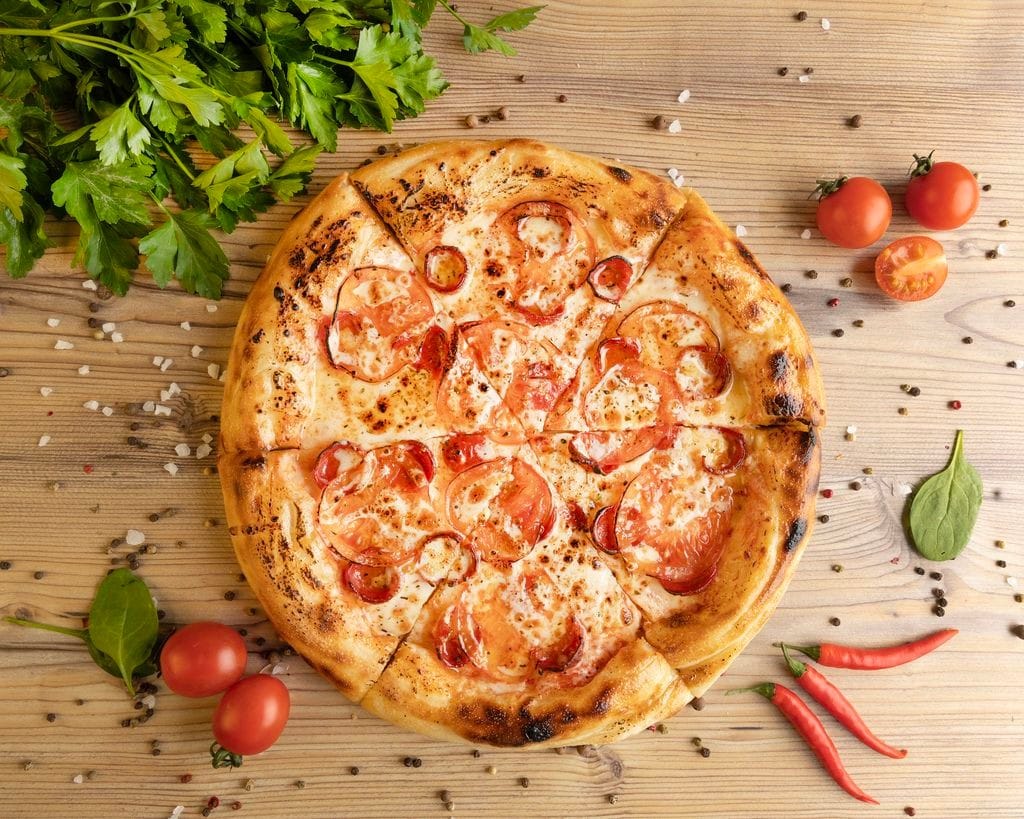 Пицца салями (Пепперони) большая