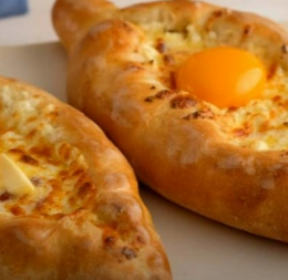 Хачапури по-аджарски