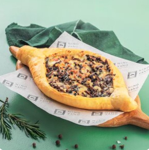 Аджарули с шампиньонами