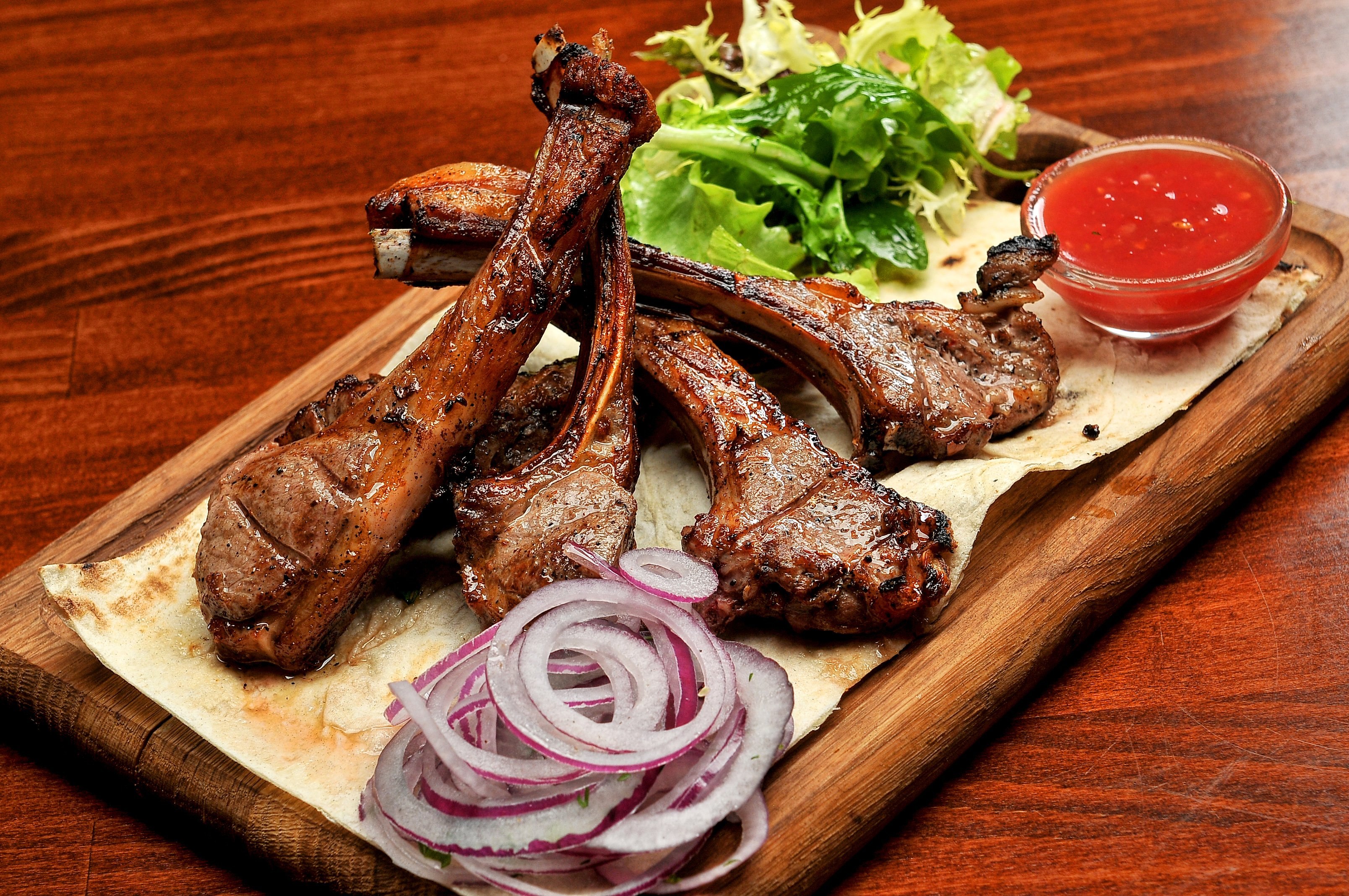 БАРАНИНА на КОСТИ