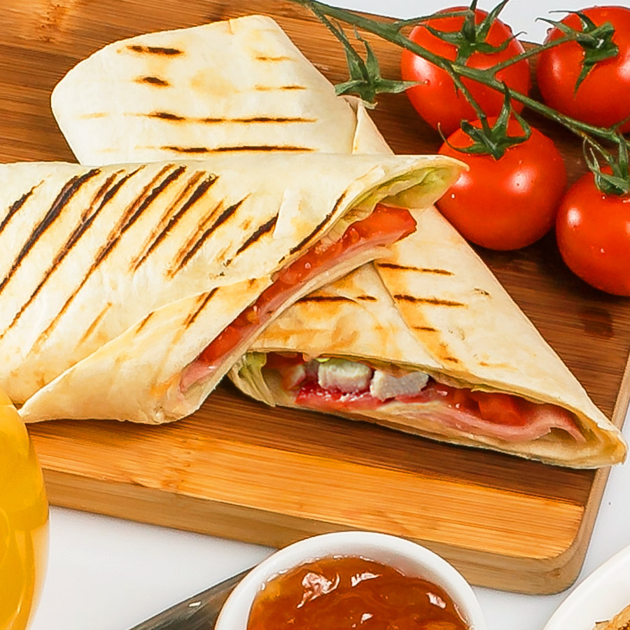 Тортилья с копченой курицей