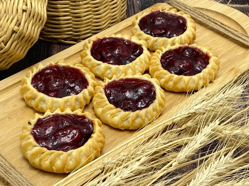 ПЕРЕПЕЧКИ СО СМОРОДИНОЙ 16 штук