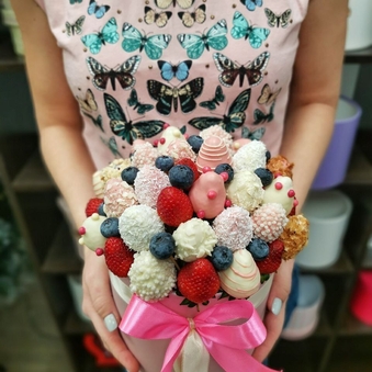 Шляпная коробка Мечта (Букет № 83)