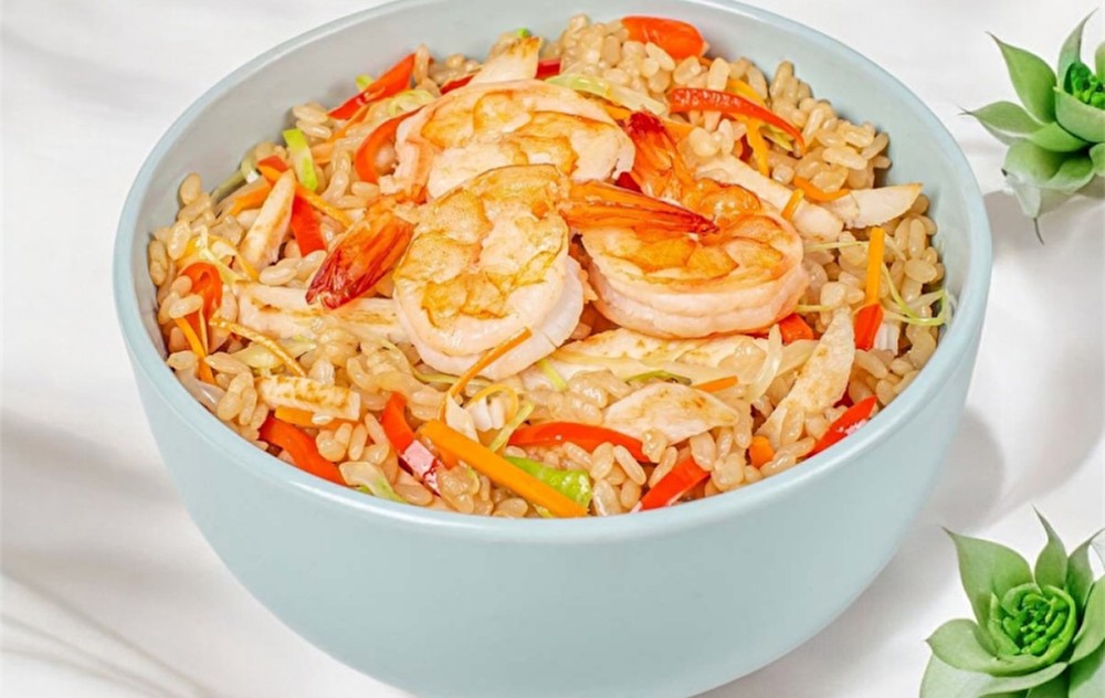 Жареный Рис с Морепродуктами и Овощами