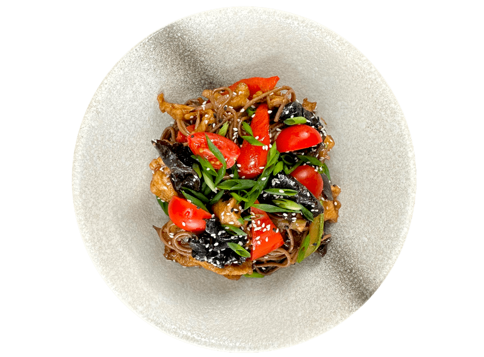 ГРЕЧНЕВАЯ ЛАПША С КУРИЦЕЙ И ДРЕВЕСНЫМИ