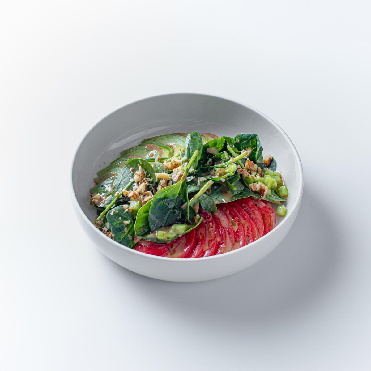 Амарант с киноа, томатами и авокадо